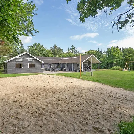Pet Friendly In With Kitchen Blåvand
