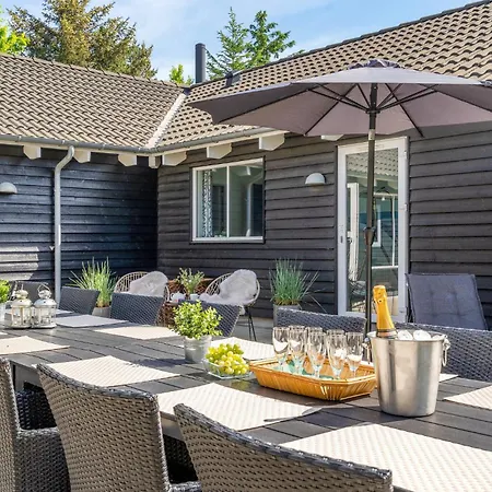 Pet Friendly In With Kitchen * Blåvand